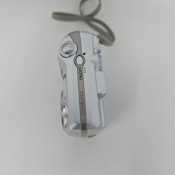 Nikon Coolpix 5600 5.1MP Digital Camera 3x Optic E5600 Original Box Manual Case - Picture 16 of 16